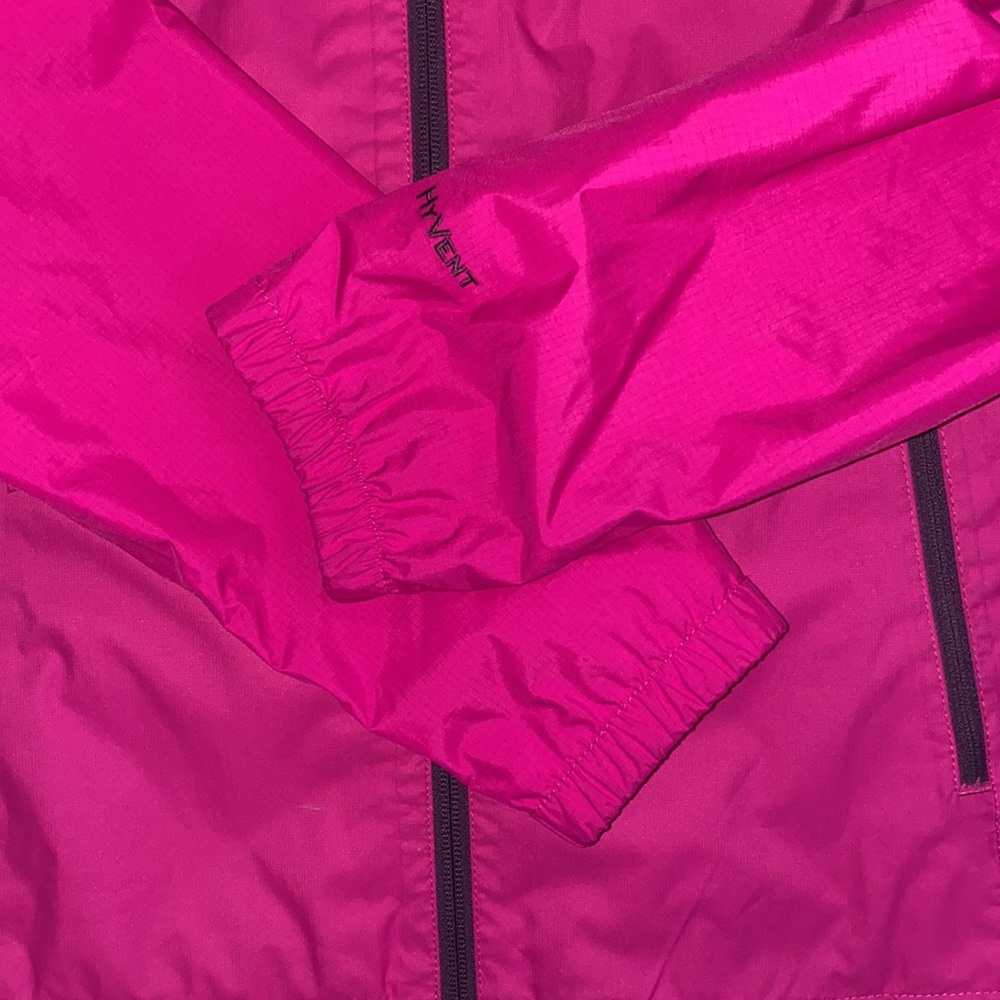 Pink North face windbreaker size small - Picture 2 of 9